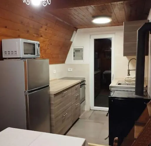 Lovely Wooden Сasa de vacaciones